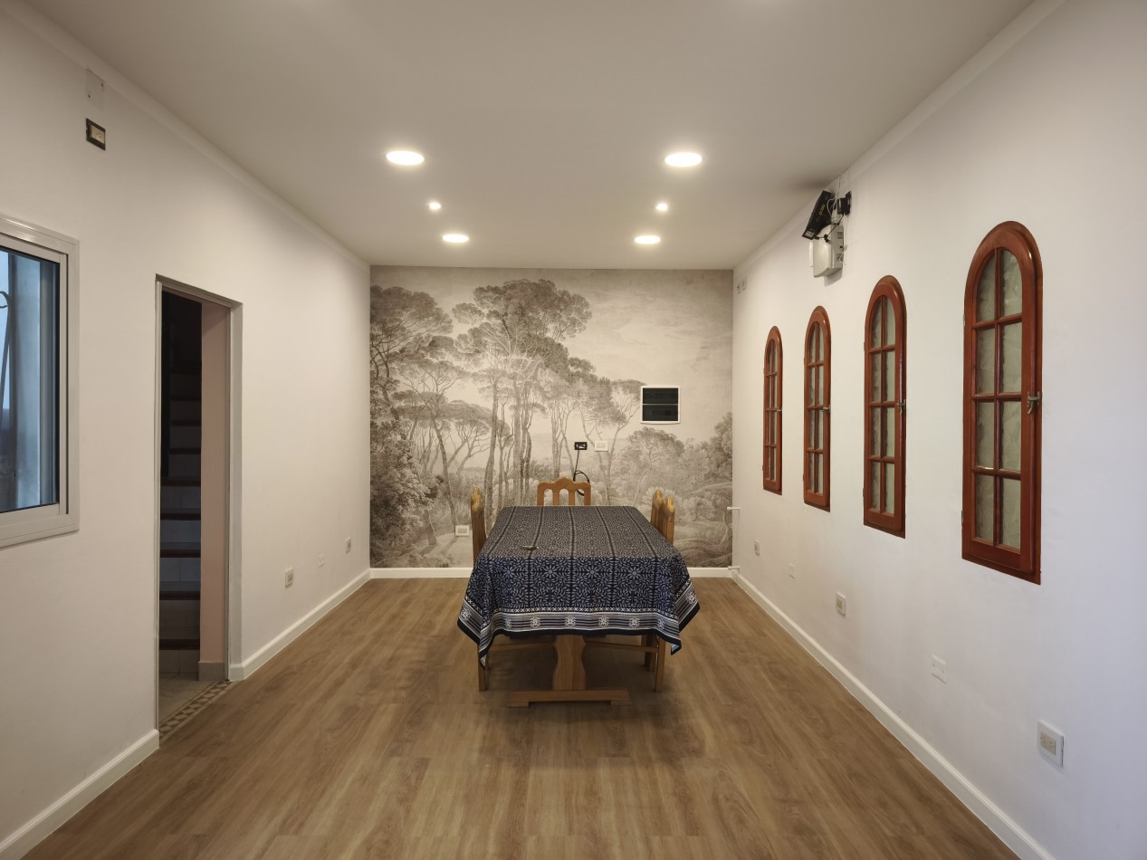 Casa 4 dormitorios en Barrio Jardin [SER DUEÑO]