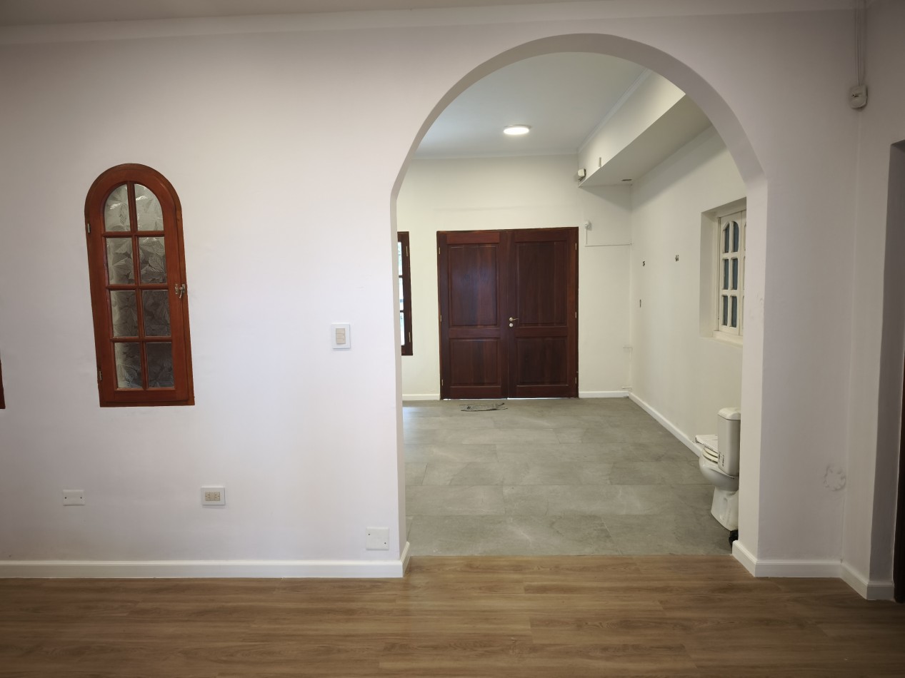 Casa 4 dormitorios en Barrio Jardin [SER DUEÑO]