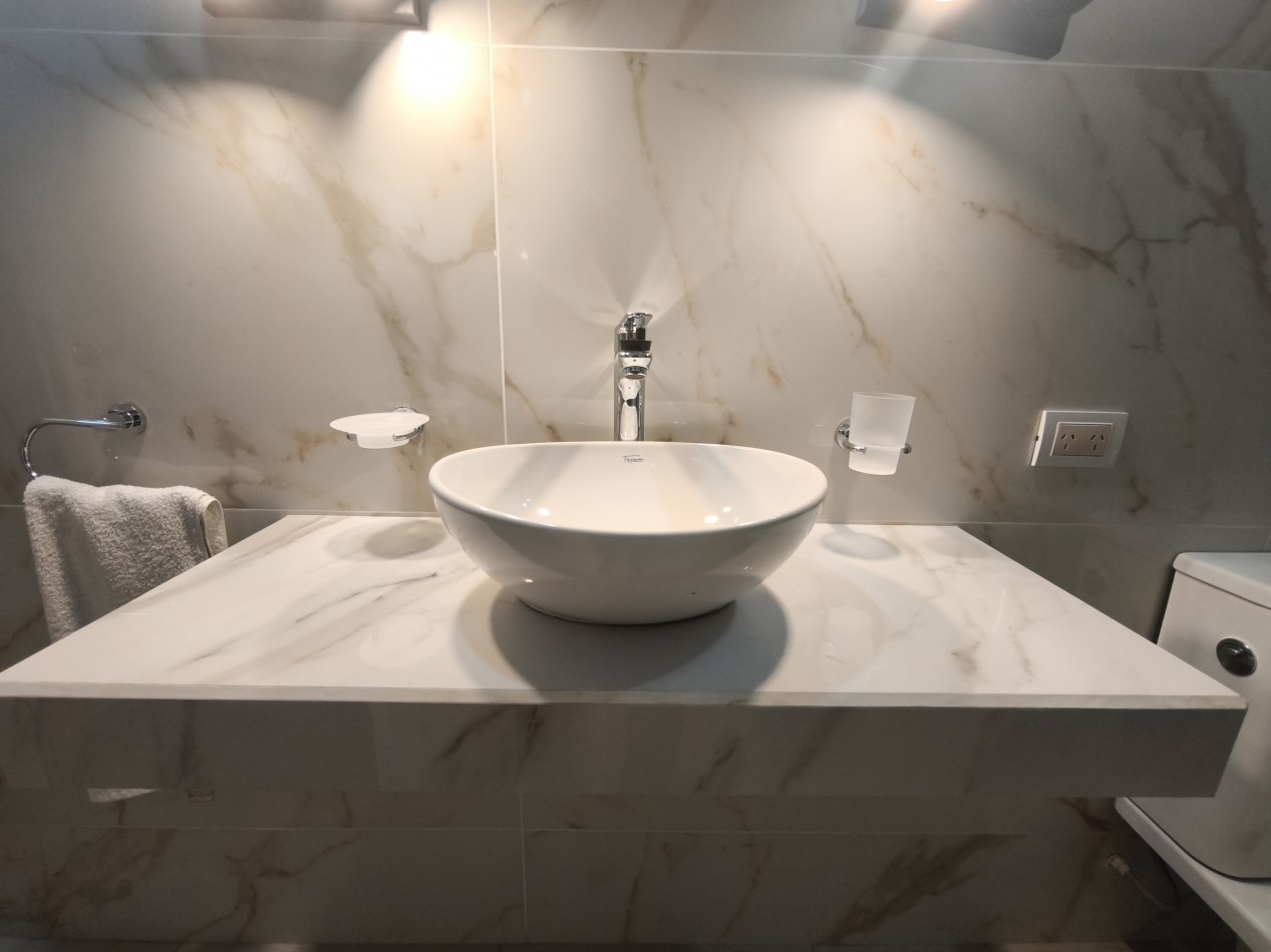 Casa 4 dormitorios en Barrio Jardin [SER DUEÑO]