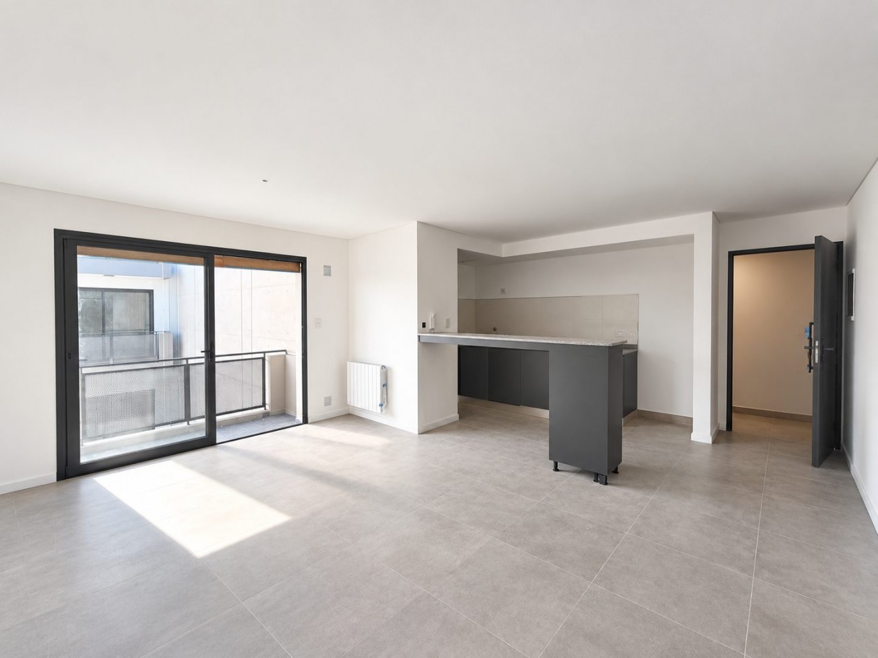 Departamento de 1 dormitorio con cochera en calle 20 de Febrero y 12 de Octubre [SER DUEÑO]