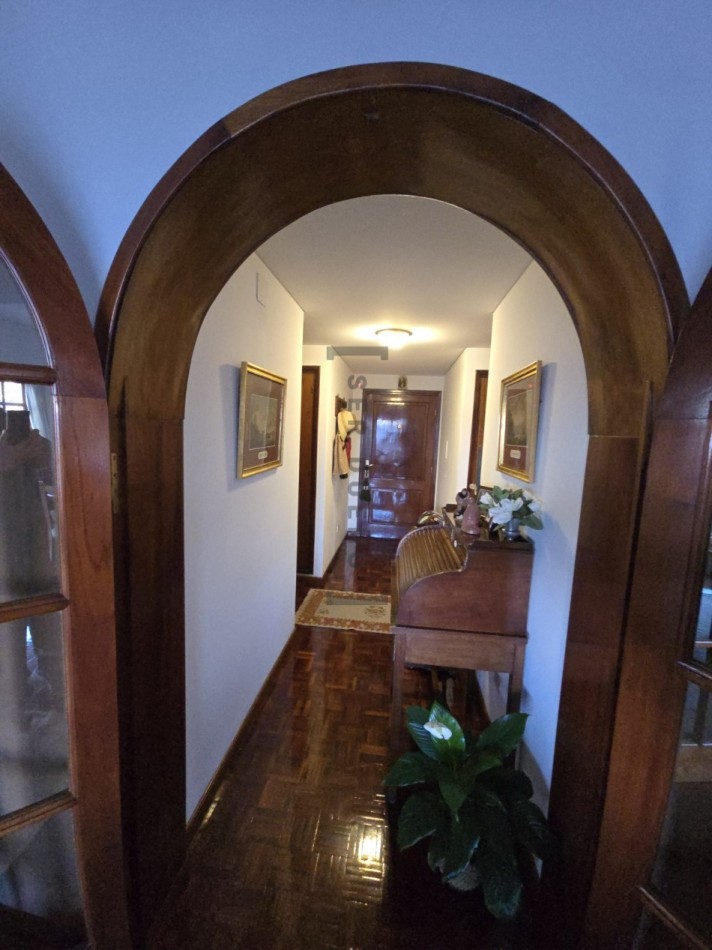 Departamento 3 Dormitorios con Dependencia de Servicio, Ciudad de Salta [SER DUEÑO]