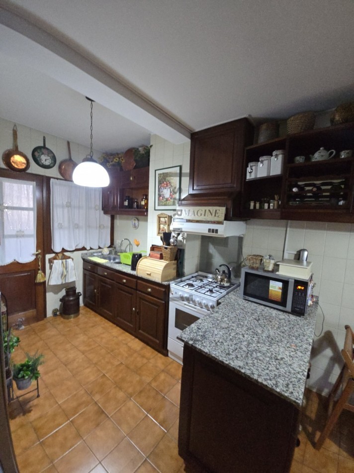 Departamento 3 Dormitorios con Dependencia de Servicio, Ciudad de Salta [SER DUEÑO]