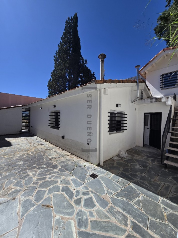 Casa en Tres Cerritos 3 dormitorios con pileta [SER DUEÑO]