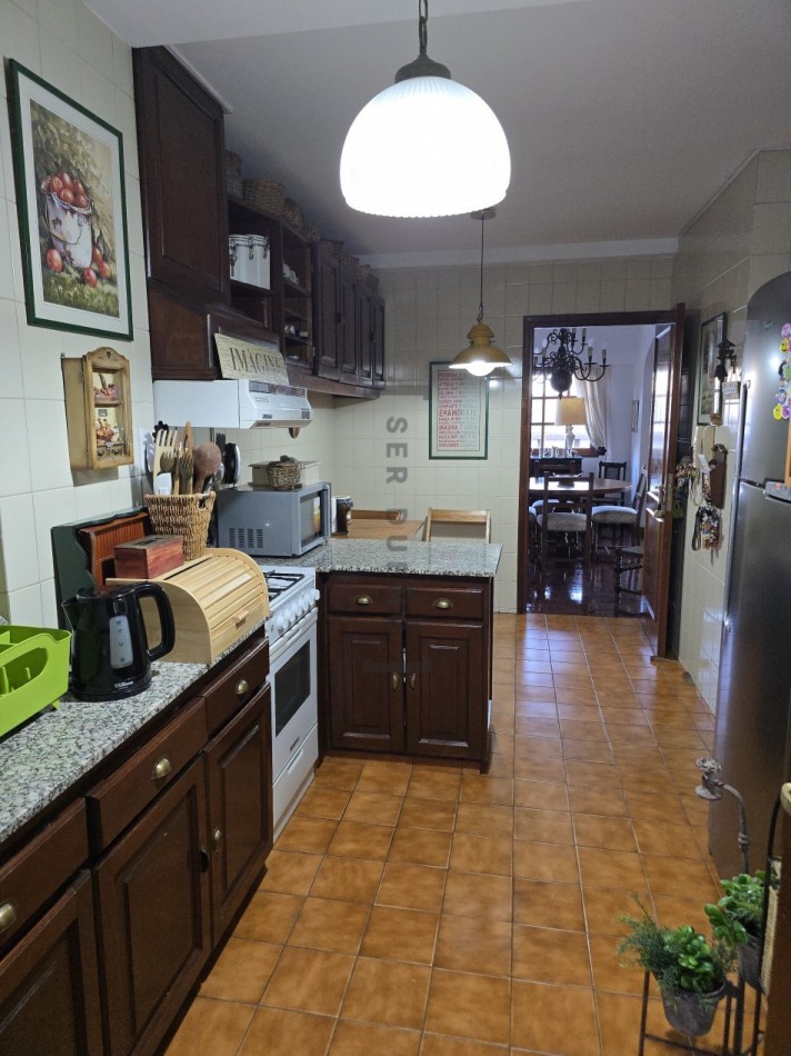 Departamento 3 Dormitorios con Dependencia de Servicio, Ciudad de Salta [SER DUEÑO]