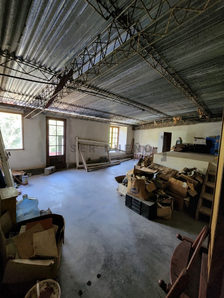 Casa en Venta San Lorenzo 6 dormitorios con amplio jardin y pileta [SER DUEÑO]