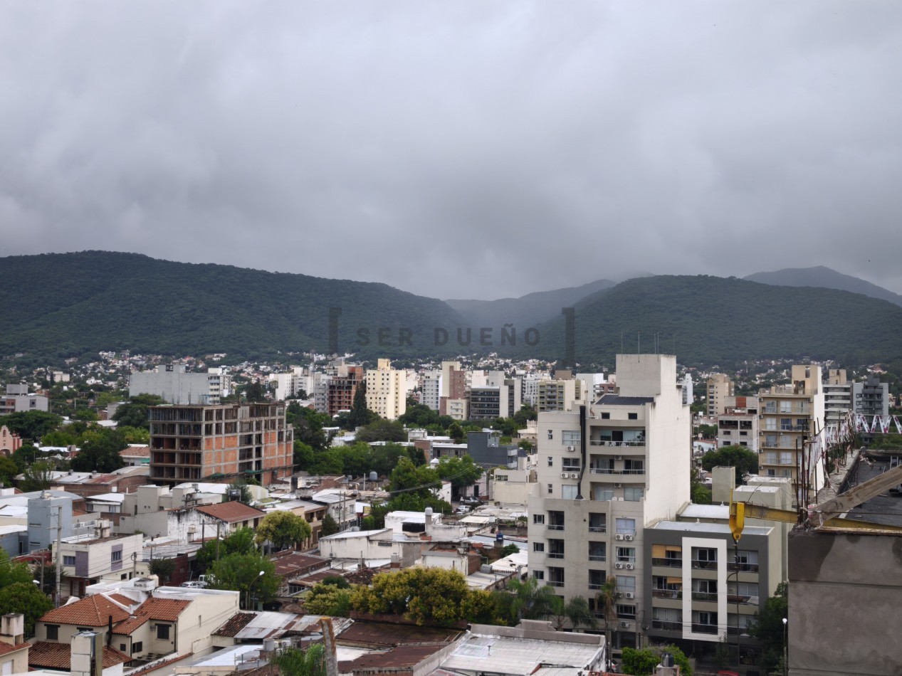 Departamento de 1 dormitorio en calle 20 de Febrero y 12 de Octubre [SER DUEÑO]