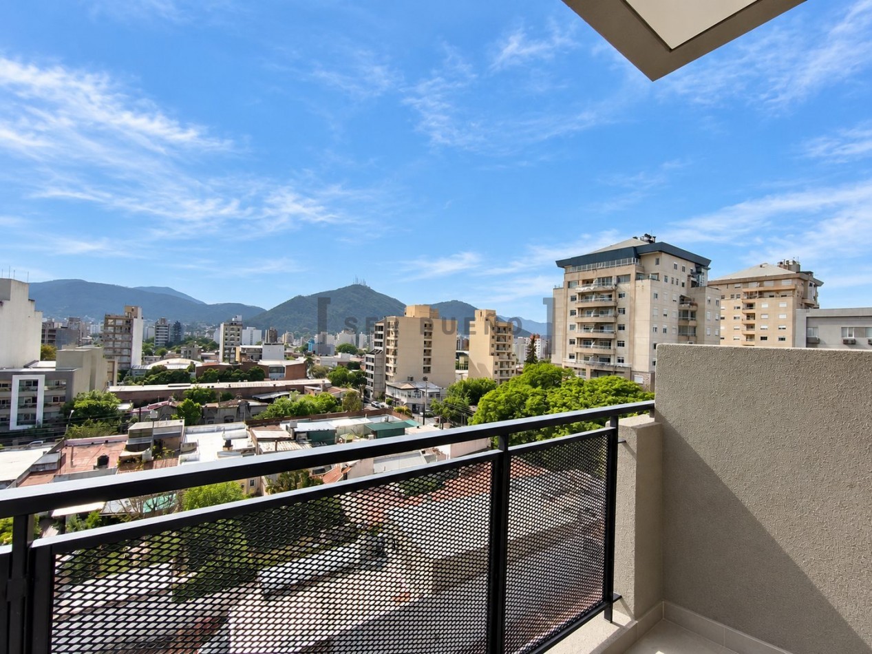 Departamento de 2 dormitorios con cochera en calle 20 de Febrero y 12 de Octubre [SER DUEÑO]