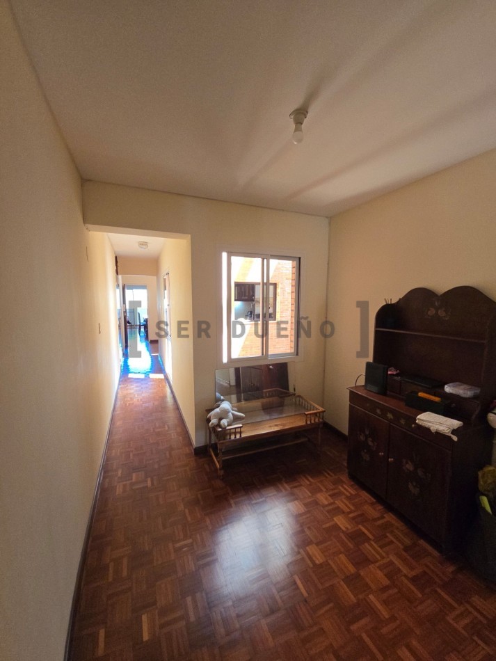 25 de Mayo 630 Departamento 4 dormitorios con cochera [ SER DUEÑO ]