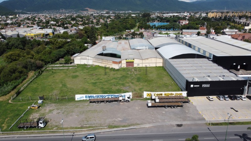 Galpon 5000 m2 Cubiertos en una Hectarea de terreno [ SER DUEÑO ]