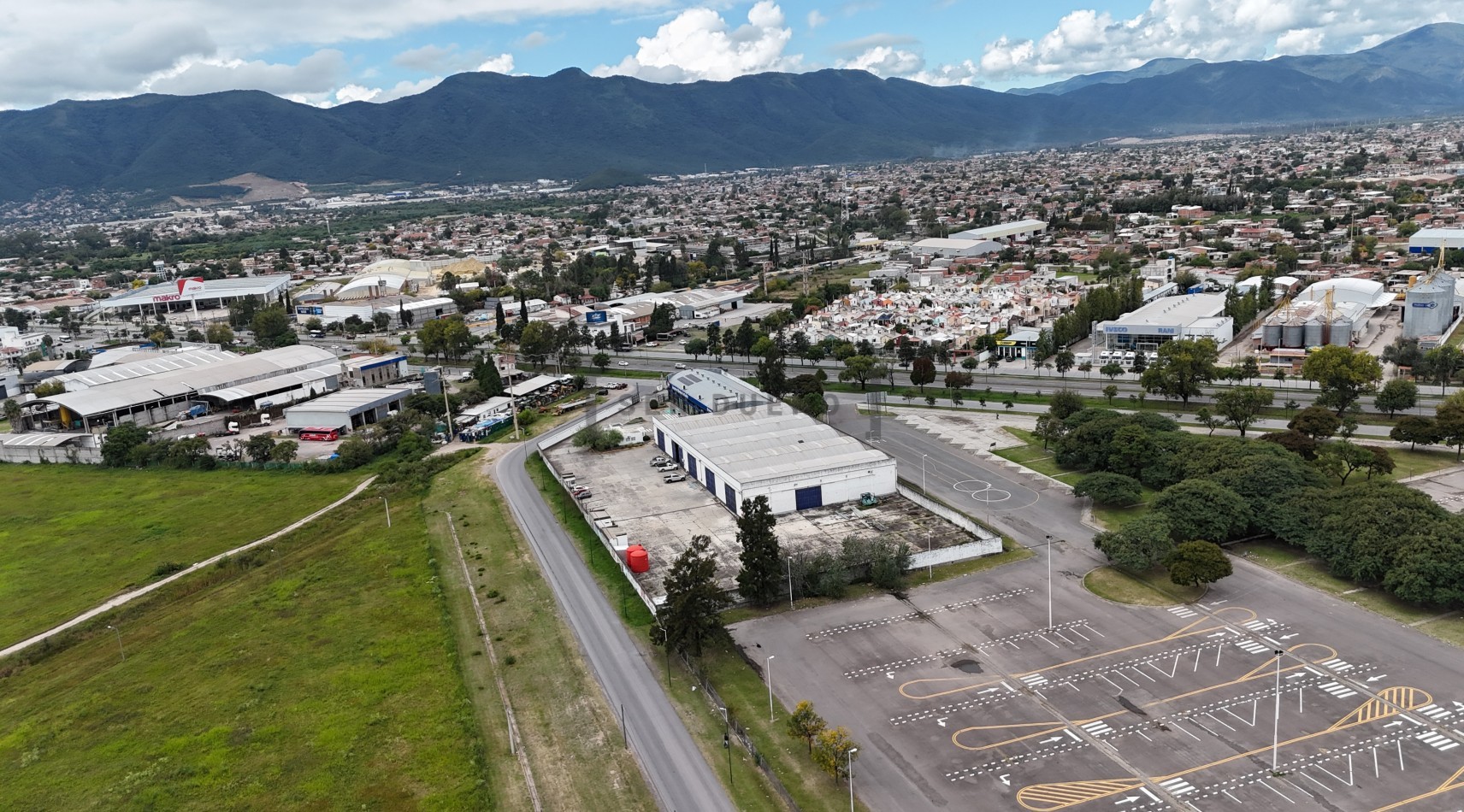 Galpon Centro Logistico, Comercial y Oficinas en Venta [SER DUEÑO]