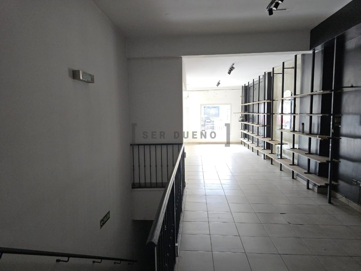 Venta Local Comercial a la Calle Guemes 1649 [SER DUEÑO]