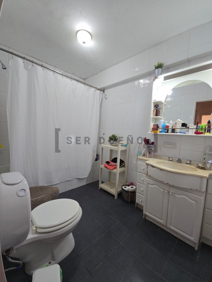 25 de Mayo 630 Departamento 4 dormitorios con cochera [ SER DUEÑO ]