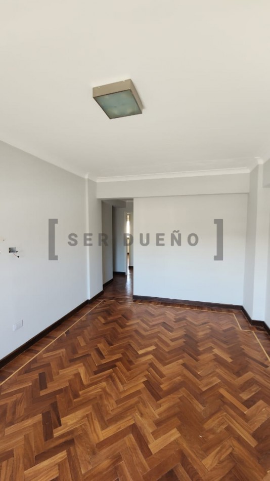 Av. Belgrano - Sexto piso frente con cochera [ SER DUEÑO ]
