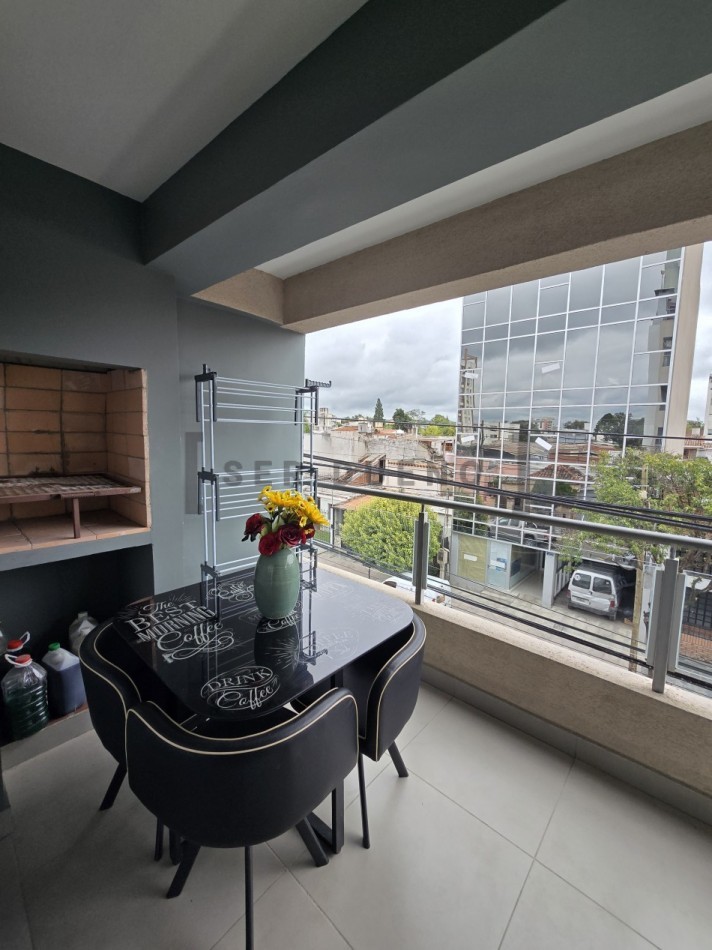 Departamento 2 dormitorios con cochera y balcon con parrilla [SER DUEÑO]