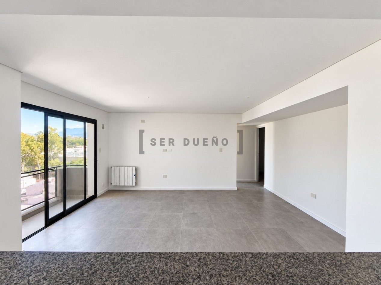 Departamento de 1 dormitorio con cochera en calle 20 de Febrero y 12 de Octubre [SER DUEÑO]co