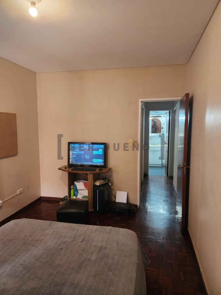 Departamento en alquiler en 25 de Mayo 630 3er piso frente con balcon y cochera