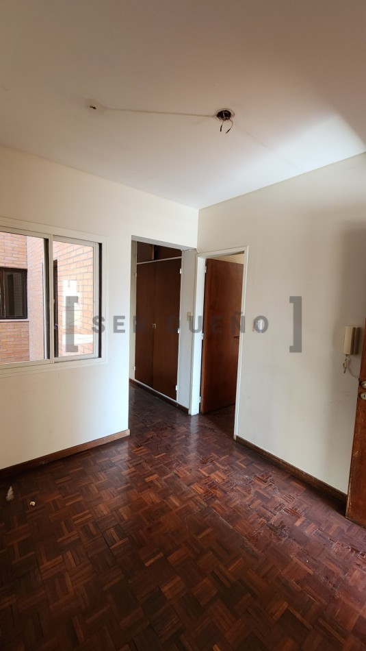 25 de Mayo 630 Departamento 4 dormitorios con cochera [ SER DUEÑO ]