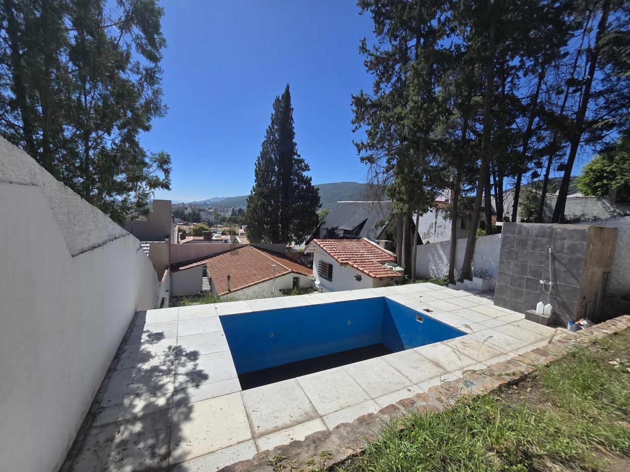 Casa en Tres Cerritos 3 dormitorios con pileta [SER DUEÑO]