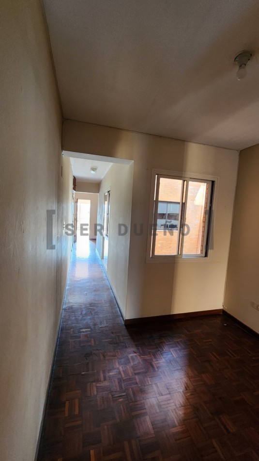 25 de Mayo 630 Departamento 4 dormitorios con cochera [ SER DUEÑO ]