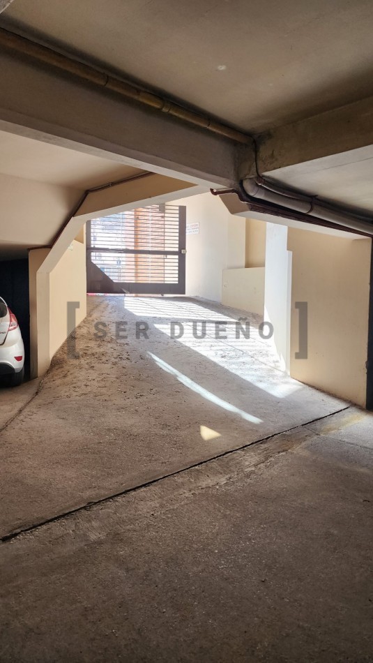 Departamento 4 dormitorios con cochera en Alquiler - 25 de Mayo 630 [SER DUEÑO]