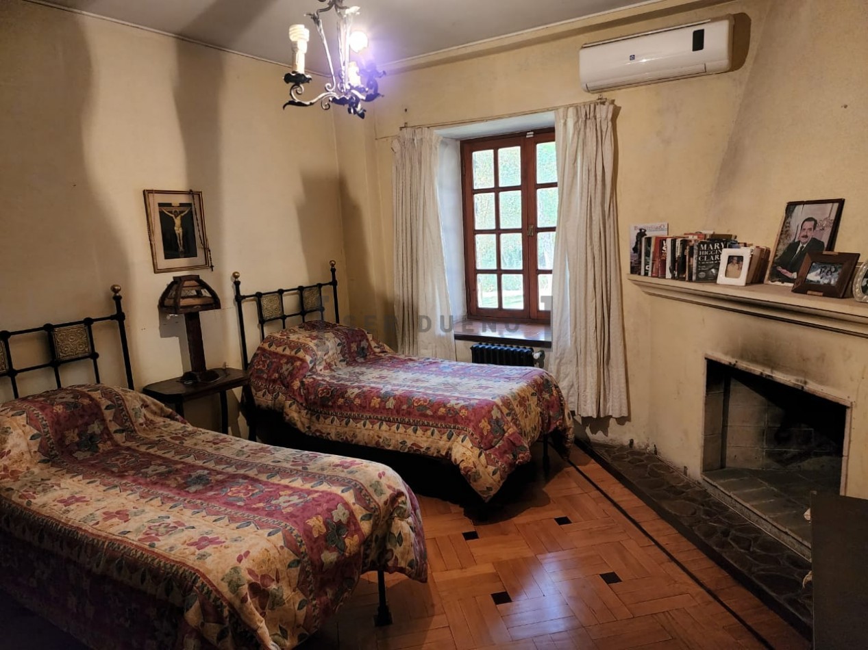 Casa en Venta San Lorenzo 6 dormitorios con amplio jardin y pileta [SER DUEÑO]