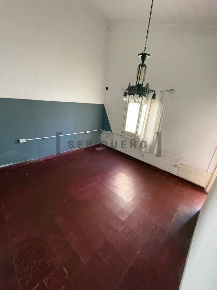 Casa 3 dormitorios en calle Santa Fe 917 [SER DUEÑO]