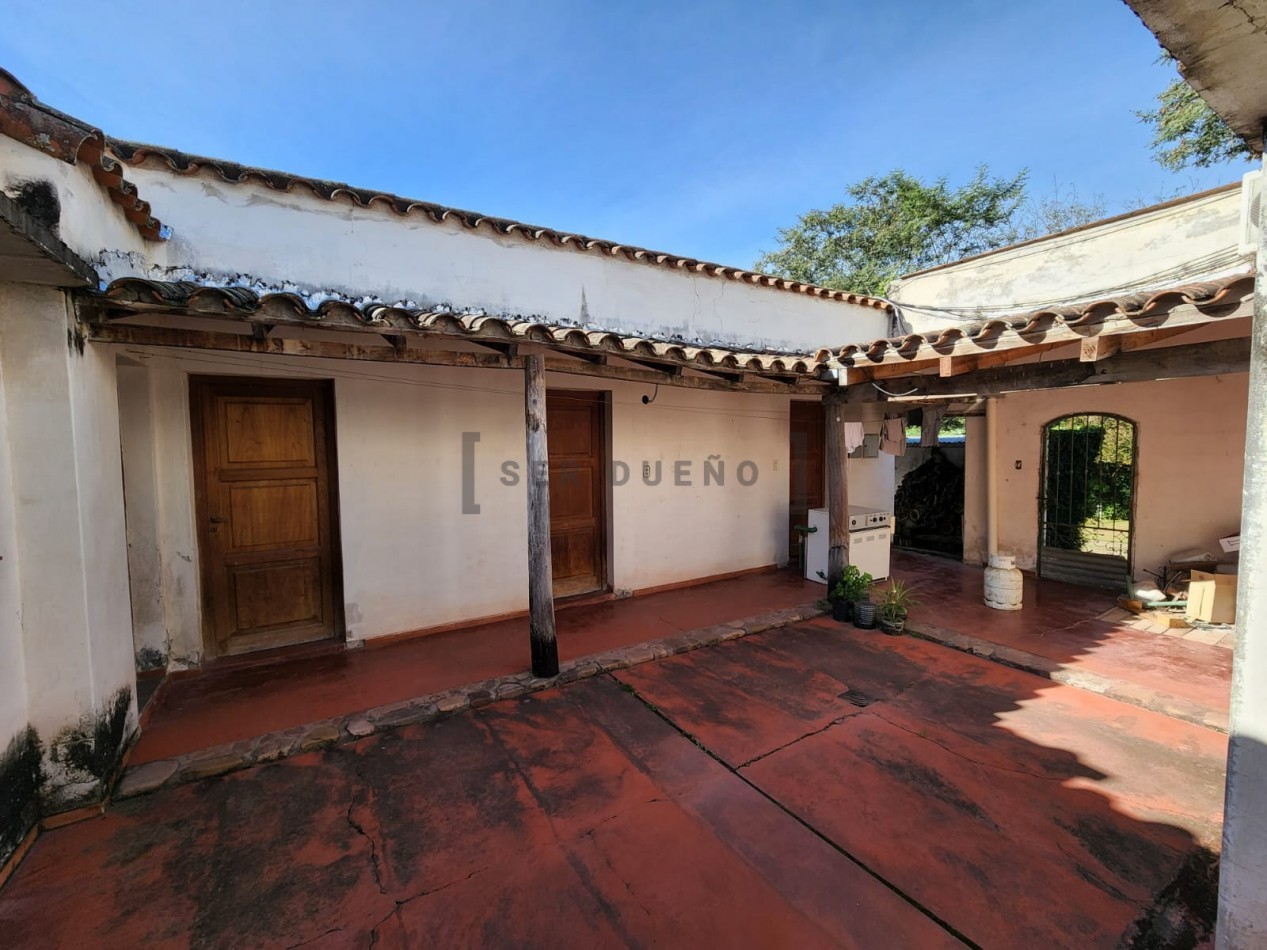 Casa en Venta San Lorenzo 6 dormitorios con amplio jardin y pileta [SER DUEÑO]