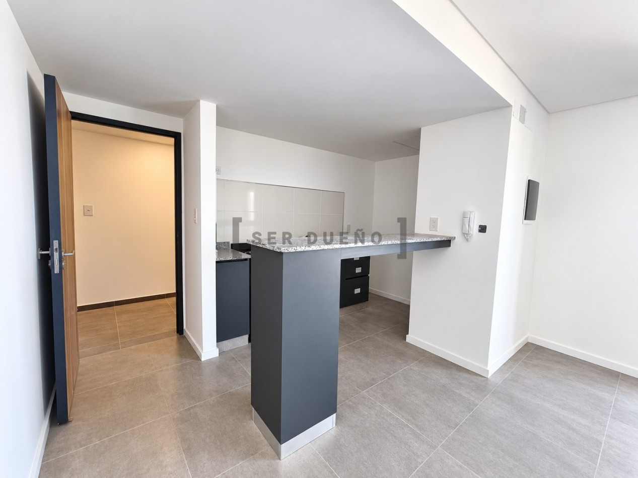 Departamento de 1 dormitorio con cochera en calle 20 de Febrero y 12 de Octubre [SER DUEÑO]co
