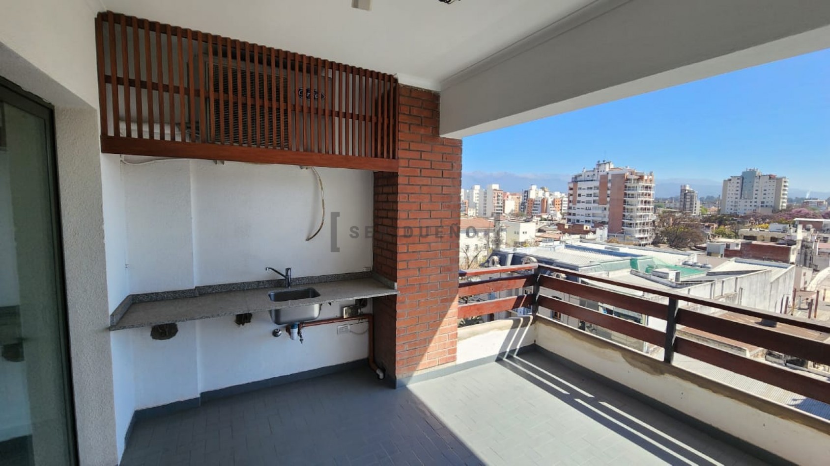 Av. Belgrano - Sexto piso frente con cochera [ SER DUEÑO ]