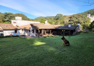 Casa en Venta San Lorenzo 6 dormitorios con amplio jardin y pileta [SER DUEÑO]