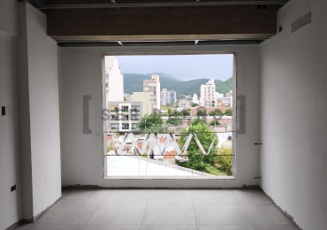 Departamento de 2 dormitorios en calle 20 de Febrero y 12 de Octubre [SER DUEÑO]